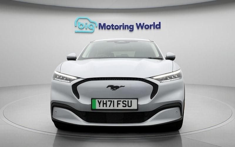 Used Ford Mustang Standard Range 269 HP (197 kW) 2021 White Estate