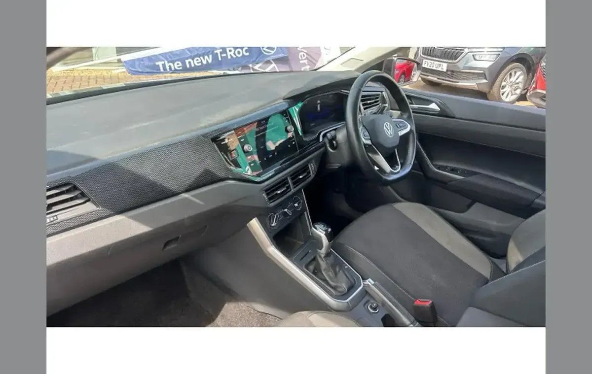 Used VW Polo Life 95 HP (69 kW) 2023 Black Hatchback