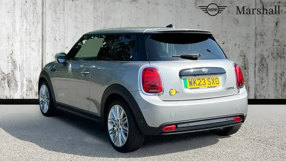 Used Mini Cooper SE Hatch 133 kW (181 HP) 2023 Silver Hatchback
