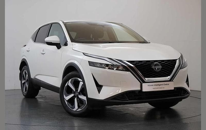 Used Nissan Qashqai N-Connecta 138 HP (101 kW) 2022 White SUV