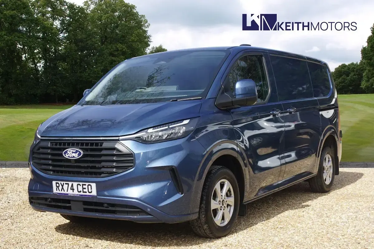Used Ford Transit Custom Limited 136 HP (100 kW) 2024 Blue Van