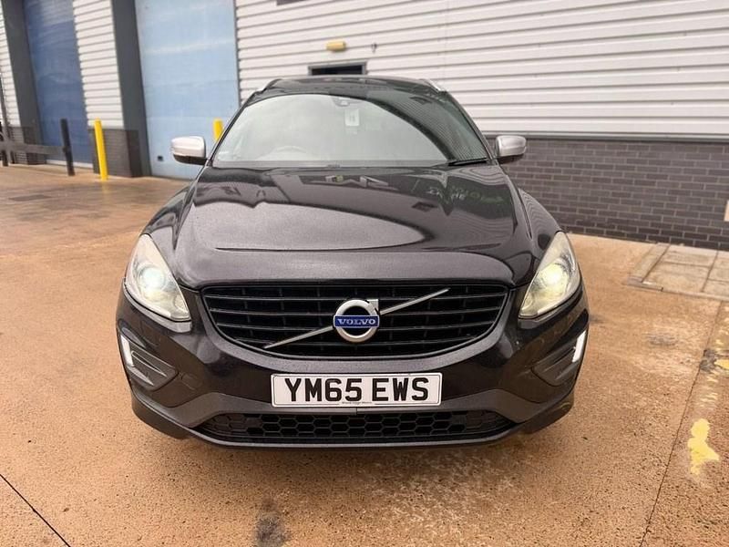 Used Volvo XC60 R-Design 190 HP (139 kW) 2015 Black SUV