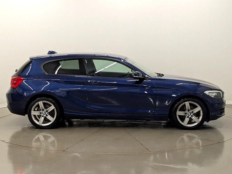 Used BMW 116 Sport Line 2016 Mediterranean blue Hatchback