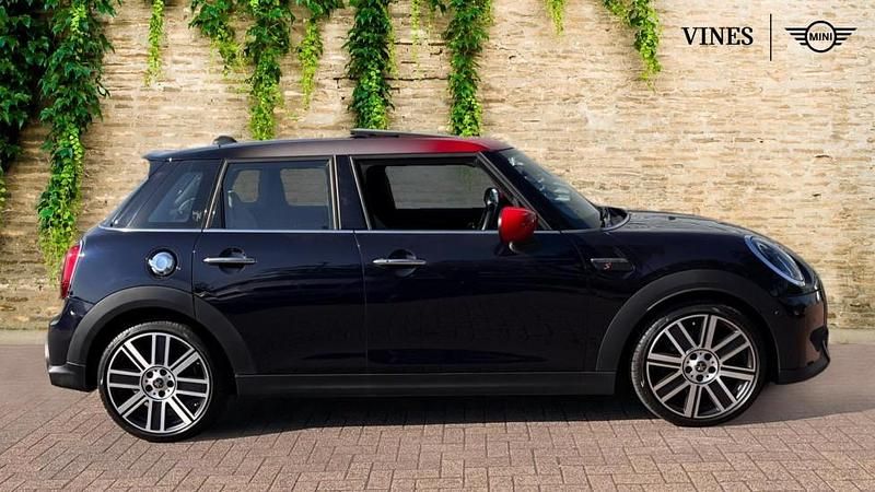 Used Mini Cooper S Exclusive 176 HP (129 kW) 2023 Black Hatchback