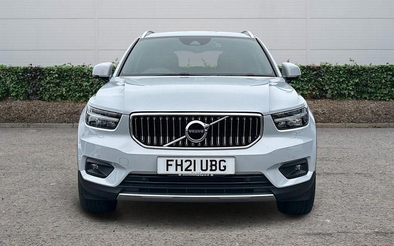 Used Volvo XC40 Inscription 197 HP (144 kW) 2021 Silver SUV