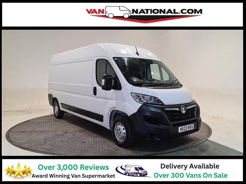 White Used 2022 Vauxhall Movano Edition Van | £14,490 (Fair price) - Image 1/4