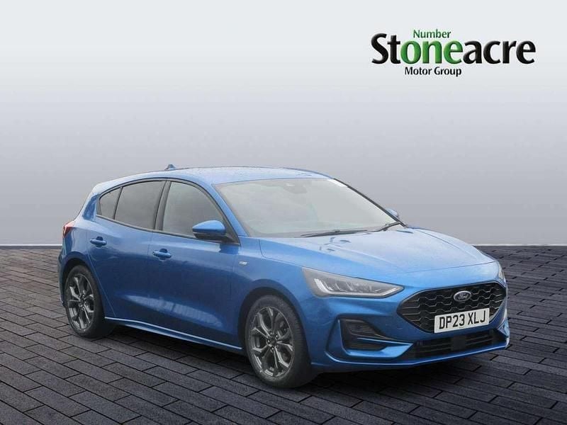 Blue Used 2023 Ford Focus ST-Line Hatchback | £15,990 (Fair price) - Image 1/4