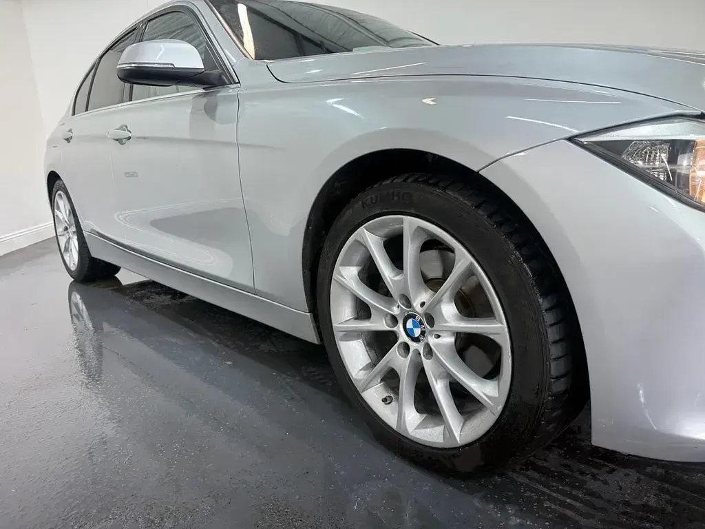 Used BMW 320 Luxury Line 184 HP (135 kW) 2014 Silver Sedan