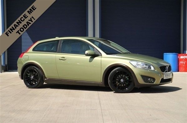 Green Used 2010 Volvo C30 SE Lux Hatchback | £3,995 (Fair price) - Image 1/1