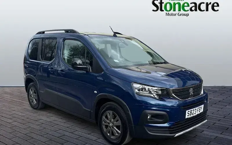 Used Peugeot Rifter Allure 102 HP (75 kW) 2023 MPV
