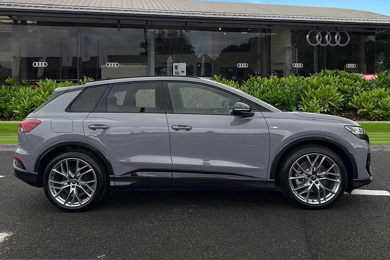 New Audi Q4 e-tron Black Edition 210 kW (286 HP) 2026 Grey SUV