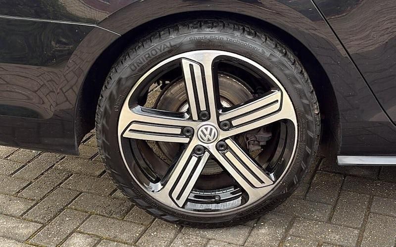 Used VW Golf VII R 300 HP (220 kW) 2020 Hatchback