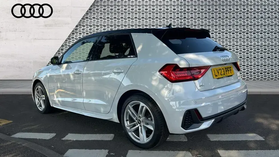 Used Audi A1 S-Line 150 HP (110 kW) 2023 White SUV