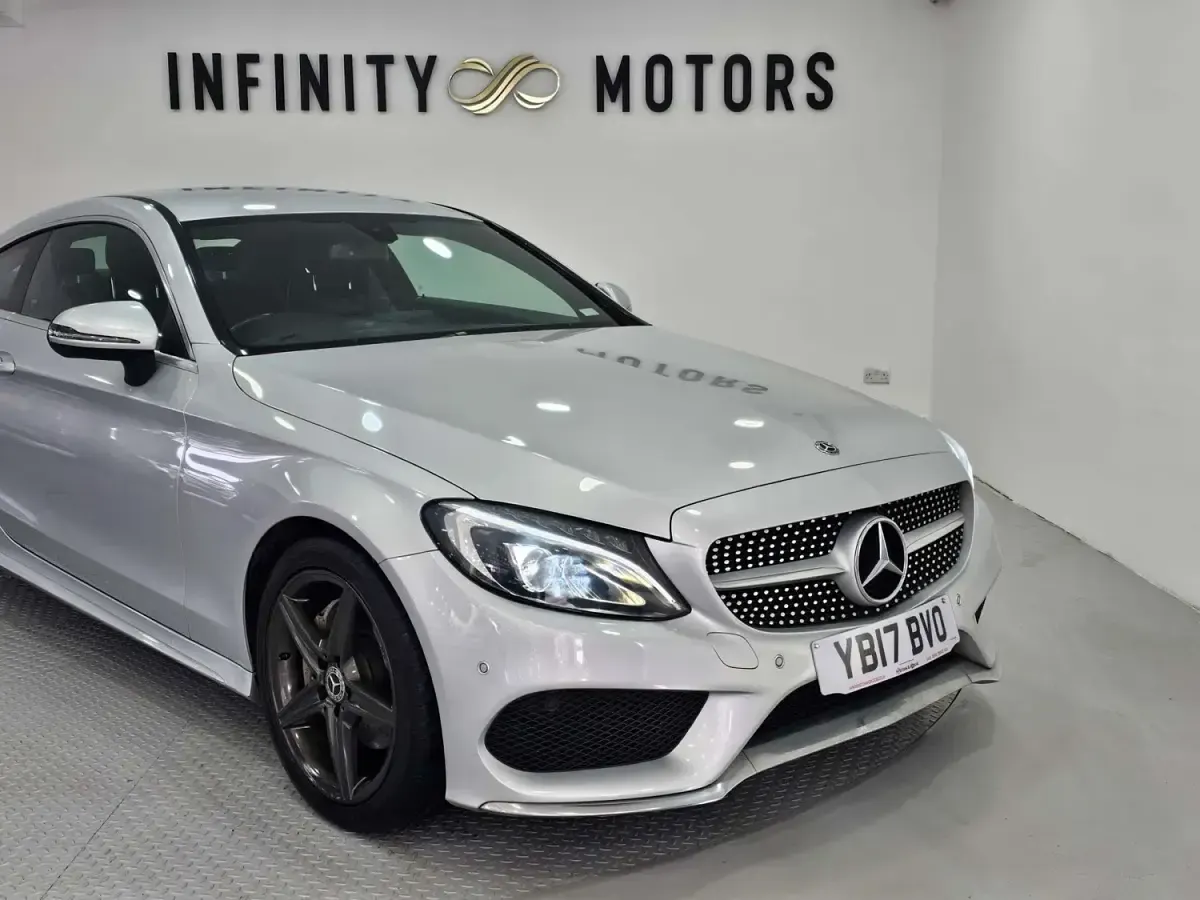 Usado Mercedes C220 AMG line 170 HP (125 kW) 2017 Prateado Coupé
