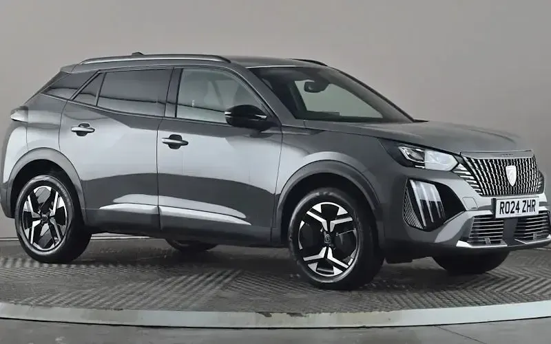 Używany Peugeot 2008 Allure 131 KM (96 kW) 2024 SUV