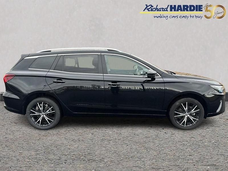 Used MG MG5 EV Trophy 113 kW (154 HP) 2023 Black Estate