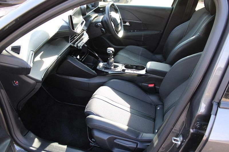 Used Peugeot 208 GT 99 HP (72 kW) 2023 Grey Hatchback