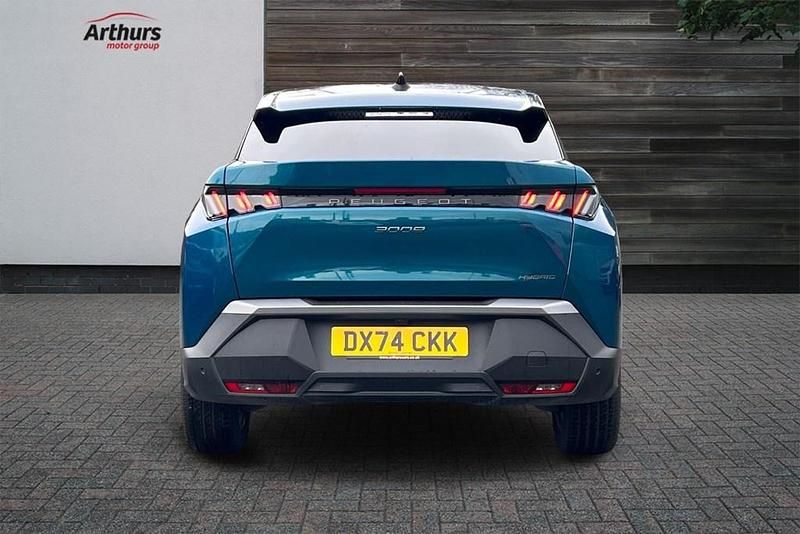 Used Peugeot 3008 Allure 134 HP (98 kW) 2024 Blue Hatchback