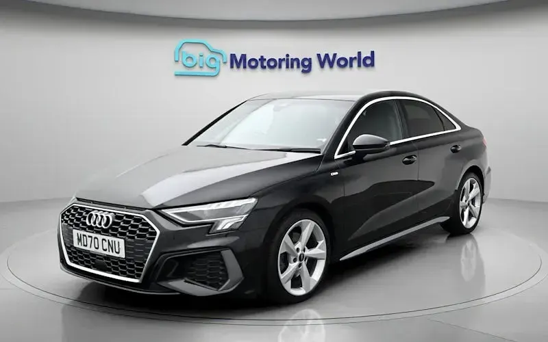 Begagnad Audi A3 S-Line 110 HK (80 kW) 2024 Sedan
