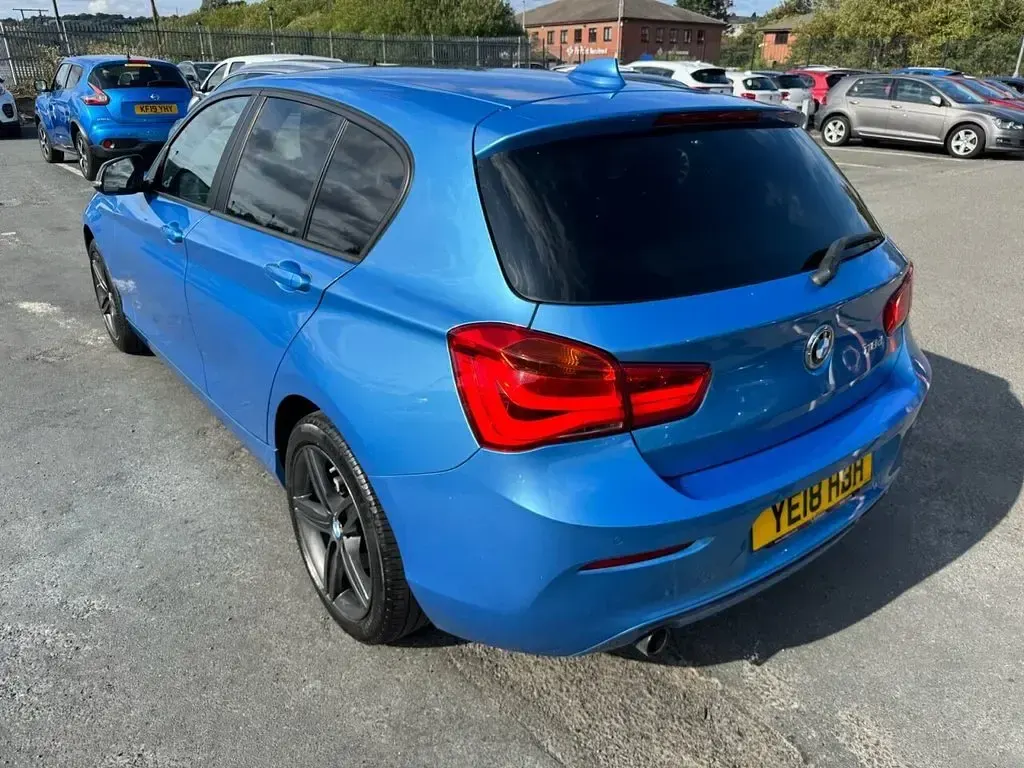 Used BMW 118 Sport Line 150 HP (110 kW) 2018 Blue Hatchback