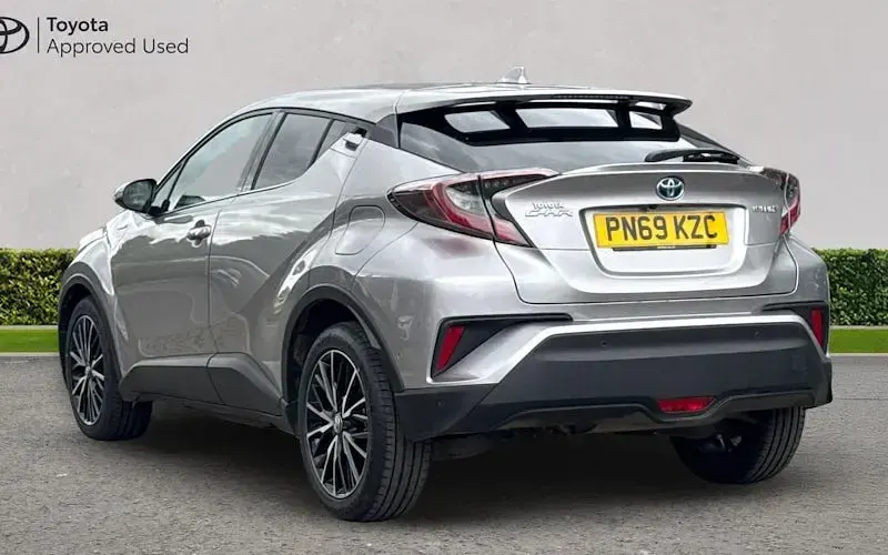 Used Toyota C-HR 122 HP (89 kW) 2019 Silver SUV
