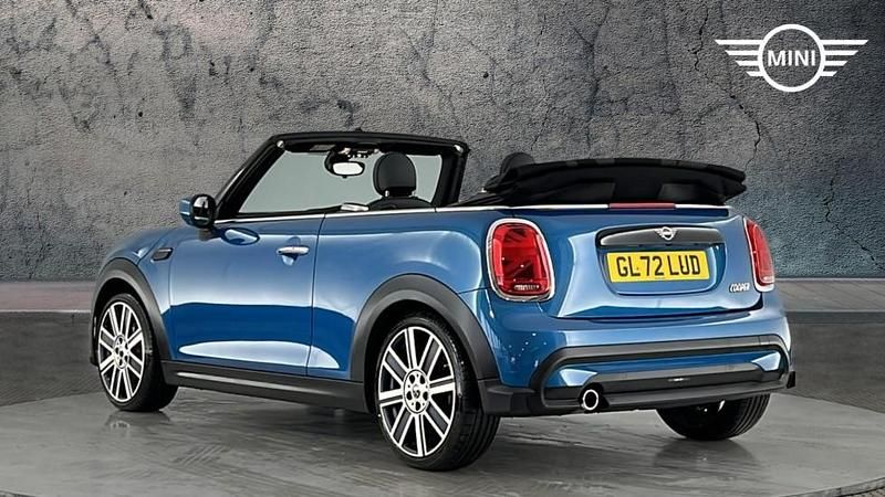 Used Mini Cooper Exclusive 134 HP (98 kW) 2022 Blue Hatchback
