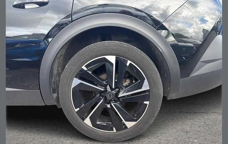 Gebraucht Peugeot 408 Allure Premium 131 PS (96 kW) 2024 Schwarz SUV