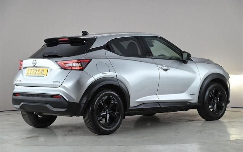 Used Nissan Juke N-Connecta 143 HP (105 kW) 2023 Silver SUV