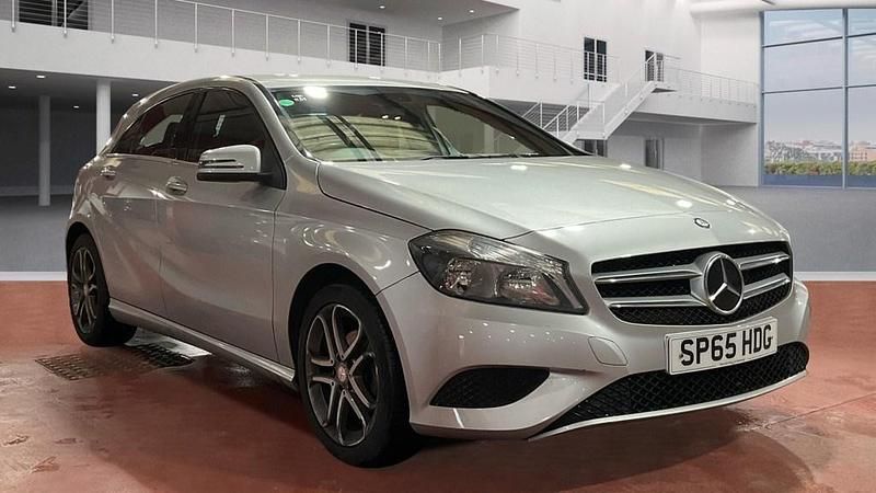 Silver Used 2015 Mercedes A180 Hatchback | £8,295 (Good price) - Image 1/4