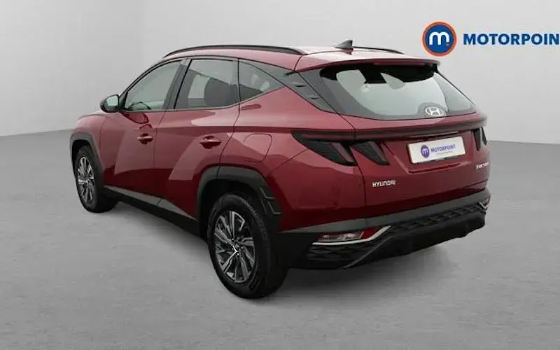 Usado Hyundai Tucson SE 180 HP (132 kW) 2023 Vermelho SUV