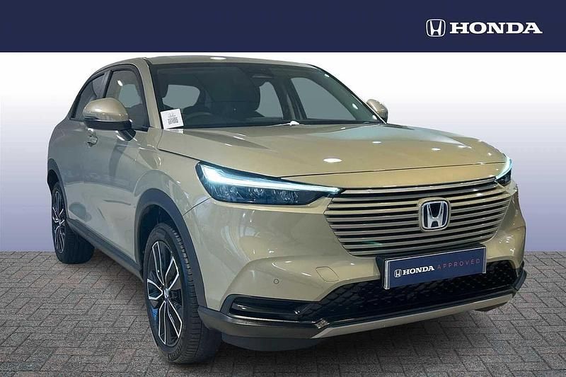 Used Honda HR-V Elegance 131 HP (96 kW) 2024 Beige SUV