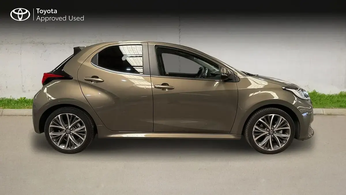 Used Toyota Yaris Hybrid 2022 Bronze Hatchback