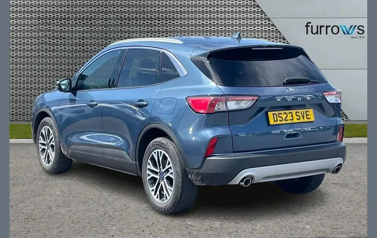 Used Ford Kuga Titanium 147 HP (108 kW) 2023 Blue SUV