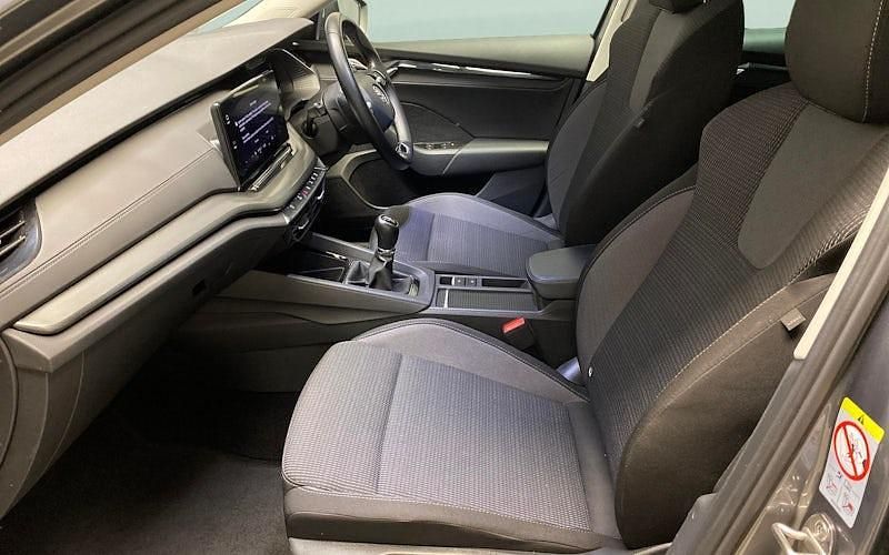 Used Skoda Octavia SE Technology 116 HP (85 kW) 2023 Grey Estate