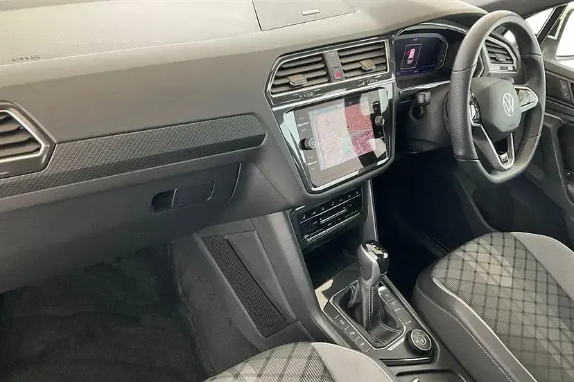 Used VW Tiguan R-line 200 HP (147 kW) 2021 Pure white SUV