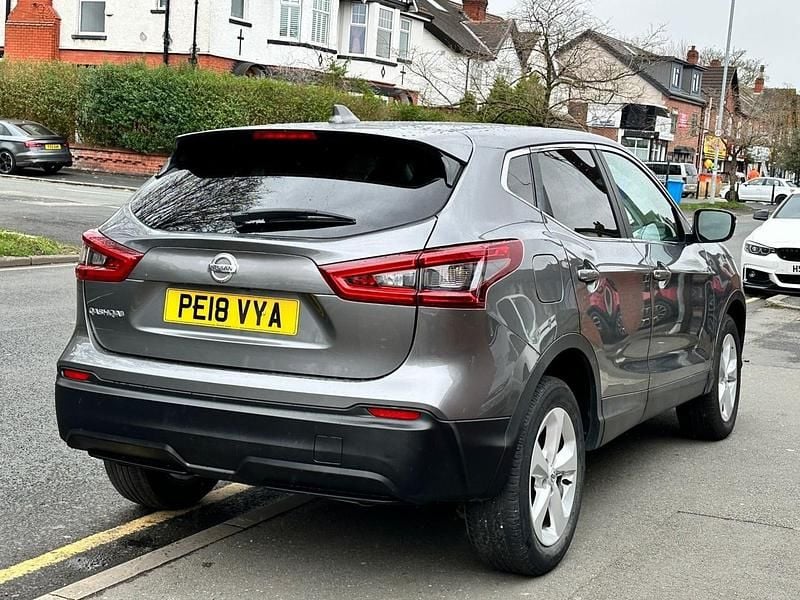 Used Nissan Qashqai Acenta 115 HP (84 kW) 2018 Grey SUV