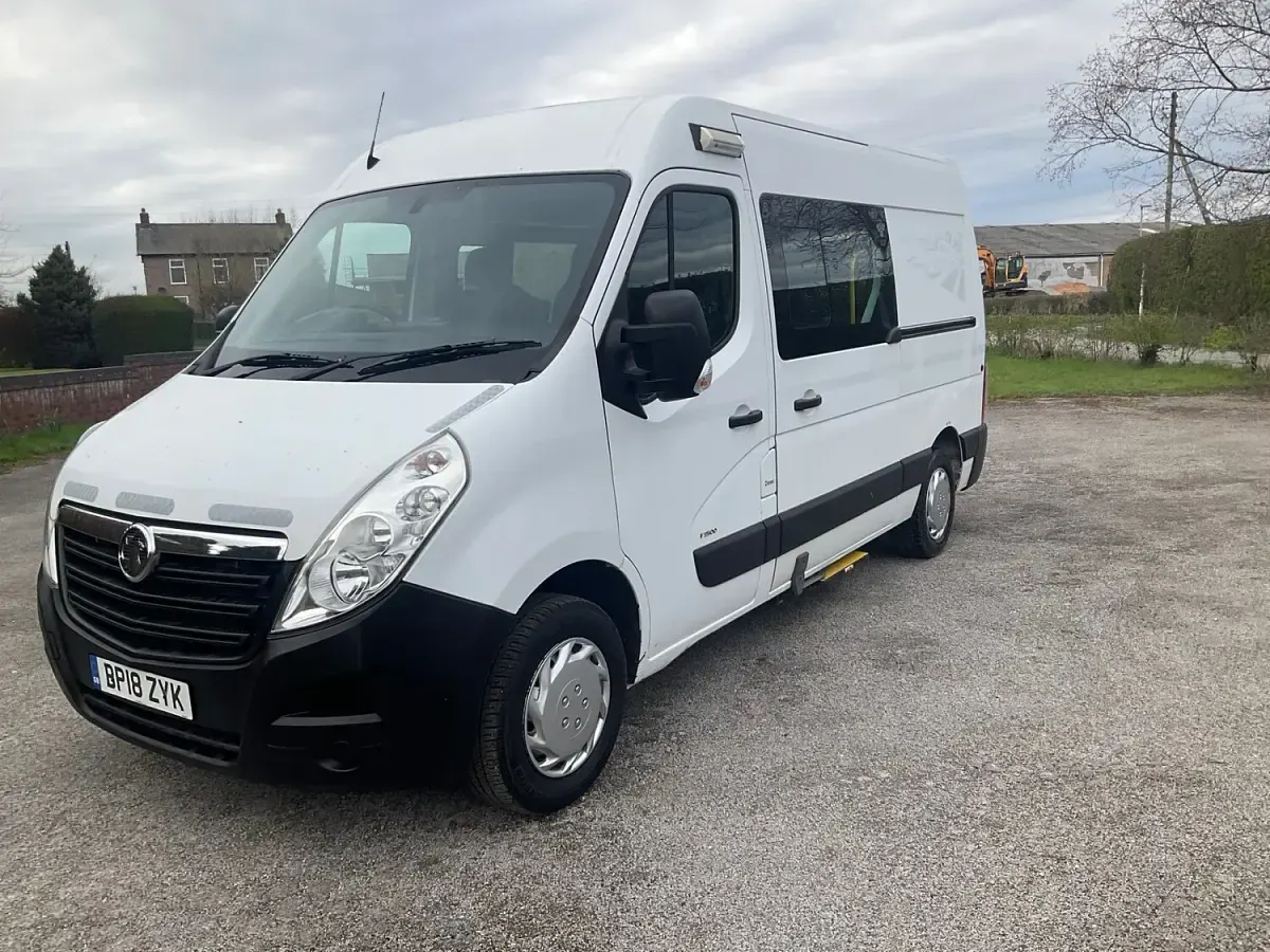 Used Vauxhall Movano 130 HP (95 kW) 2019 White MPV