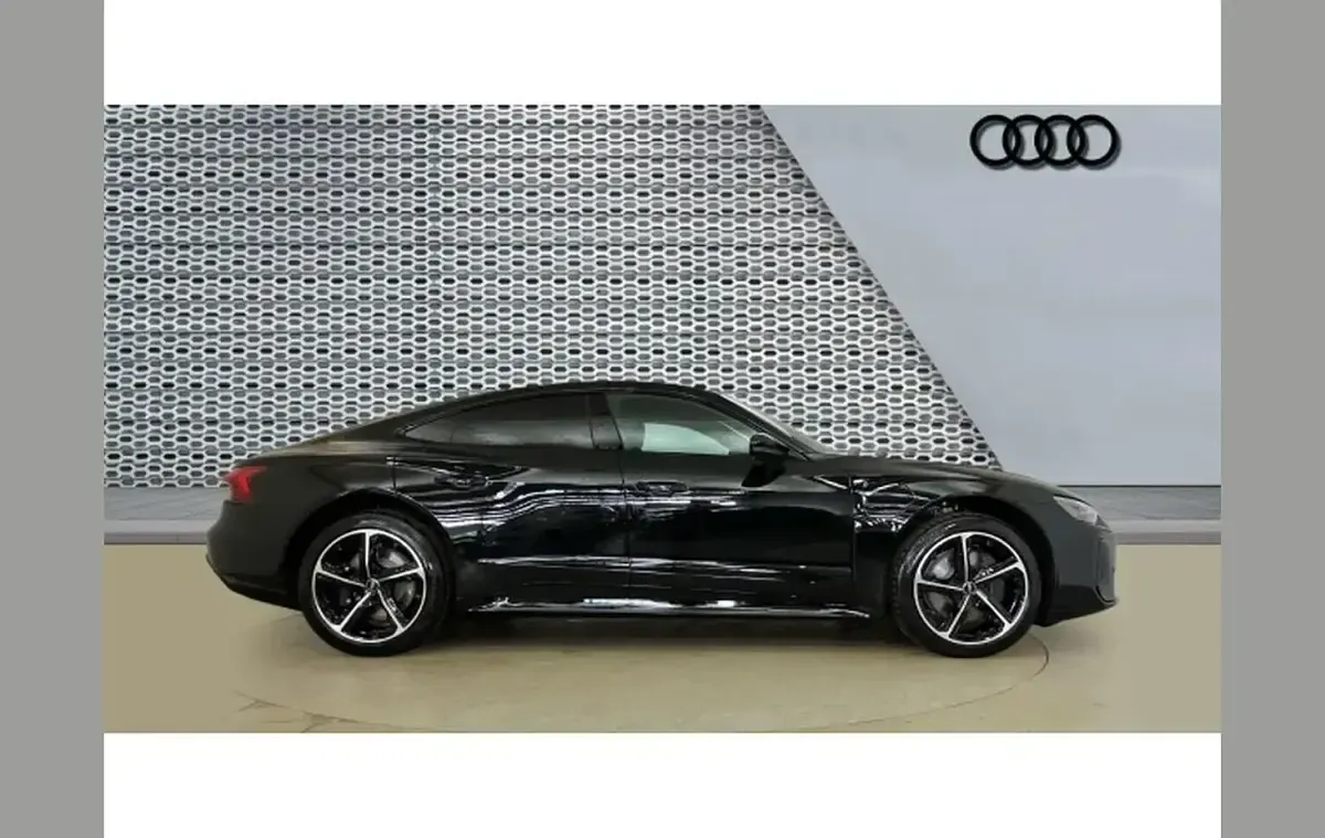 Ny Audi e-tron GT quattro Comfort 364 kW (496 HK) 2025 Other Sedan