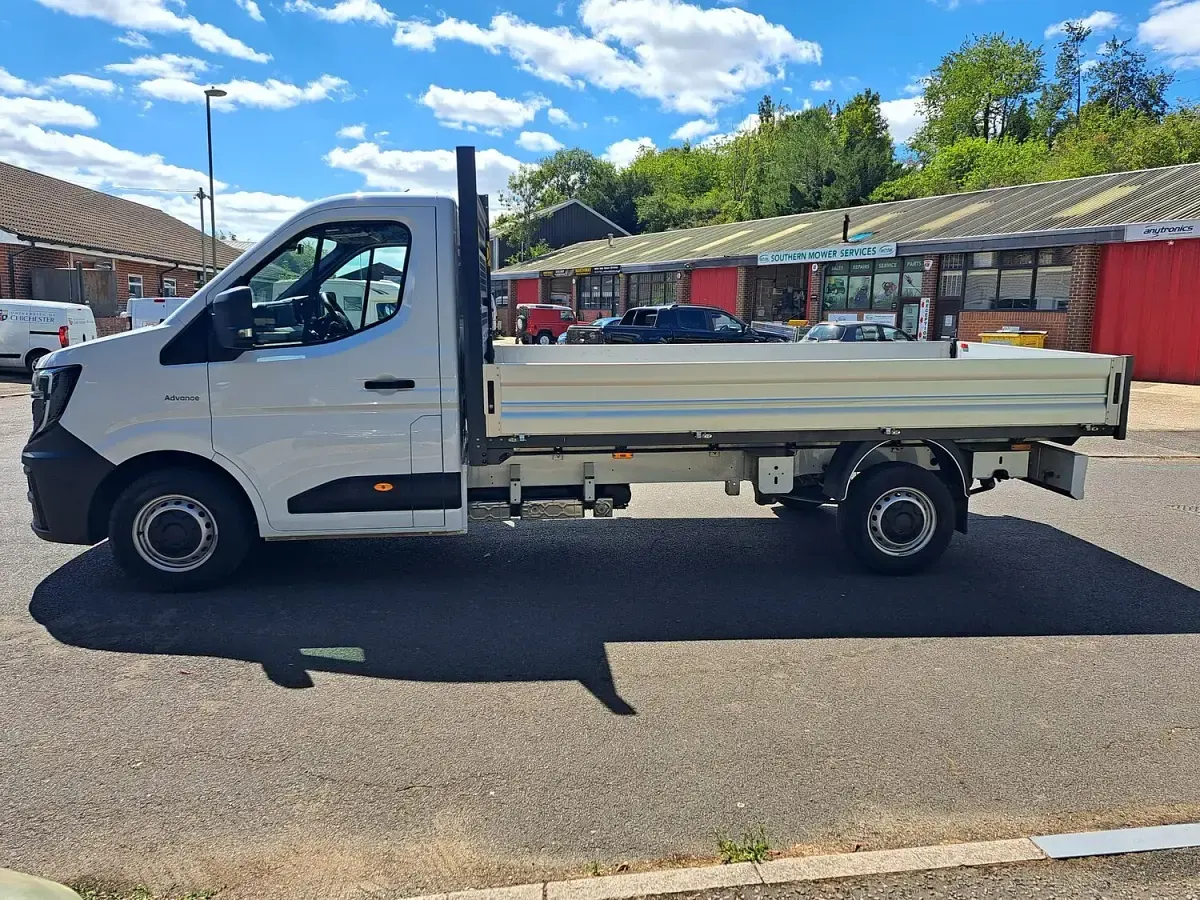 Used Renault Master 2025 White MPV