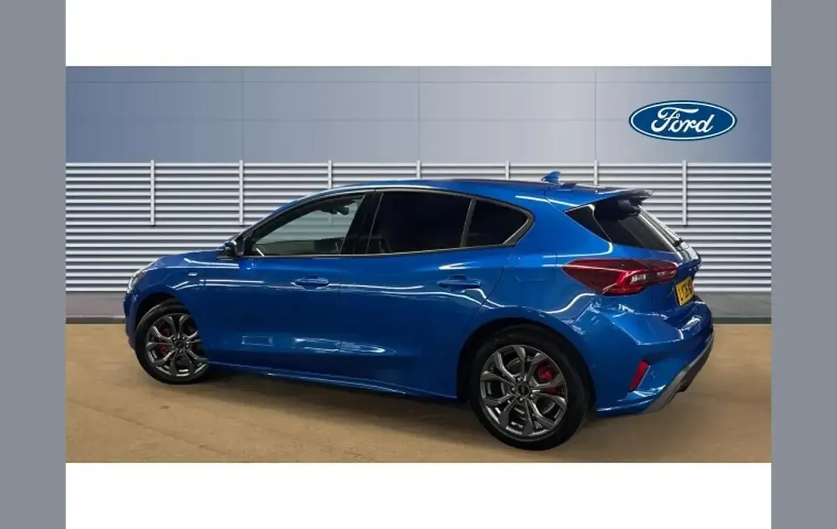 New Ford Focus ST-Line 155 HP (114 kW) 2026 Blue Hatchback