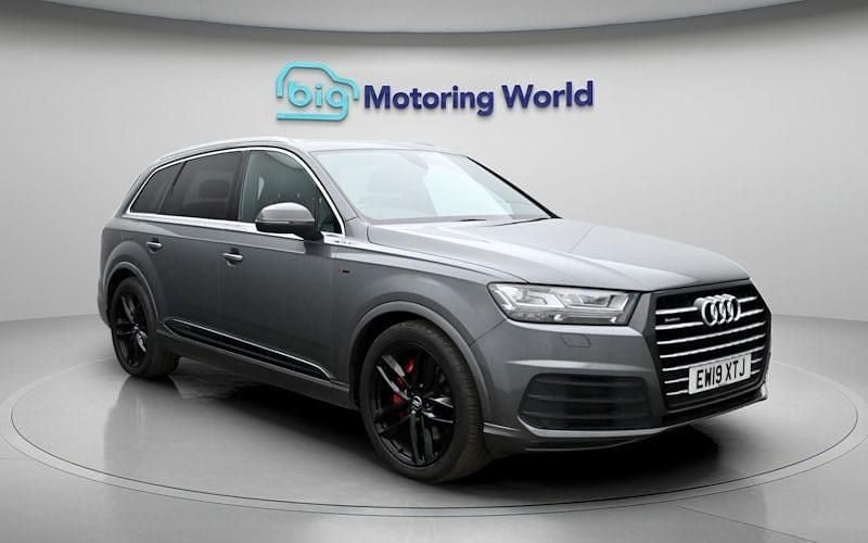 Used Audi Q7 S-Line 286 HP (210 kW) 2019 Grey SUV
