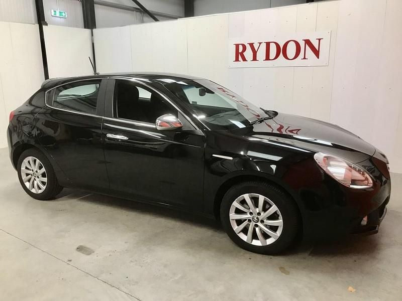 Black Used 2015 Alfa Romeo Giulietta Business Hatchback | £6,995 (Fair price) - Image 1/4