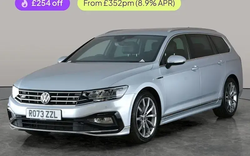 Used VW Passat R-line 150 HP (110 kW) 2023 Estate
