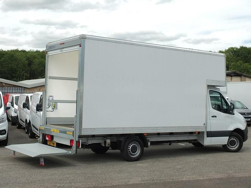 Used Mercedes Sprinter Progressive 150 HP (110 kW) 2023 White Van