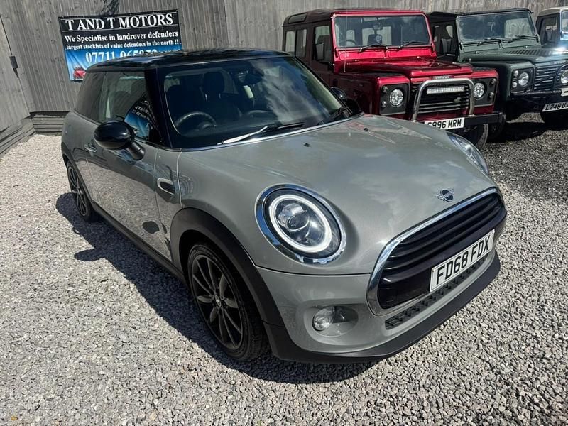 Grey Used 2018 Mini Cooper Classic Hatchback | £8,295 (Fair price) - Image 1/4