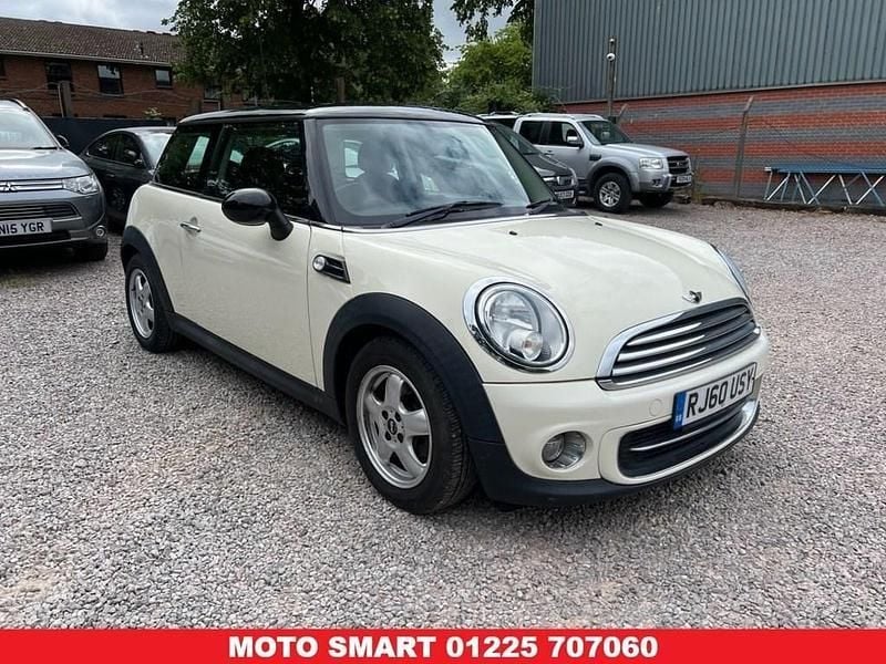 White Used 2011 Mini Cooper Hatch Hatchback | £4,695 (Fair price) - Image 1/4