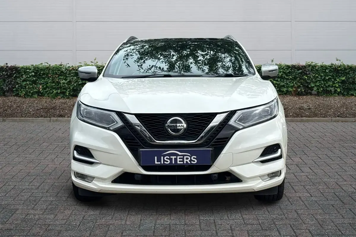 Used Nissan Qashqai Tekna+ 160 HP (117 kW) 2019 White SUV