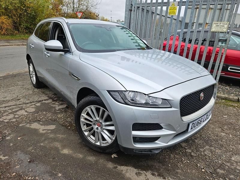 Used Jaguar F-Pace Portfolio 180 HP (132 kW) 2016 Silver SUV