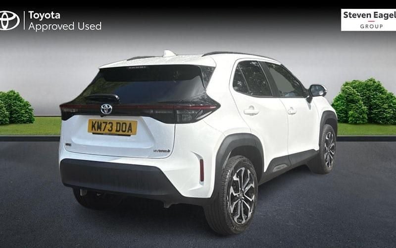 Used Toyota Yaris Hybrid Design 116 HP (85 kW) 2025 Estate