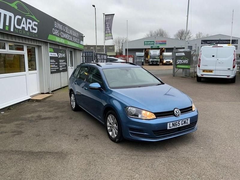 Used VW Golf VII SE 110 HP (80 kW) 2015 Blue Estate
